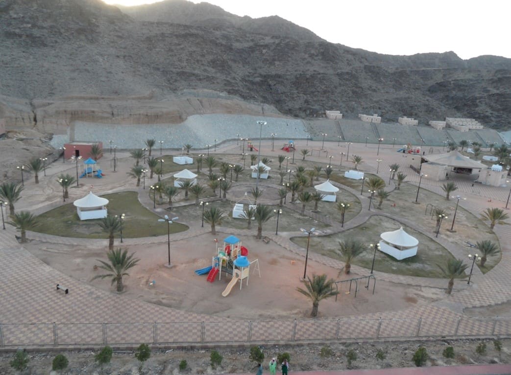Establishing gardens and children's playgrounds in Al-Aqiq