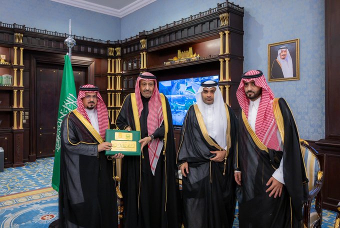 HH The Amir receives the report of Al Baha Municipality's participation in Cityscape